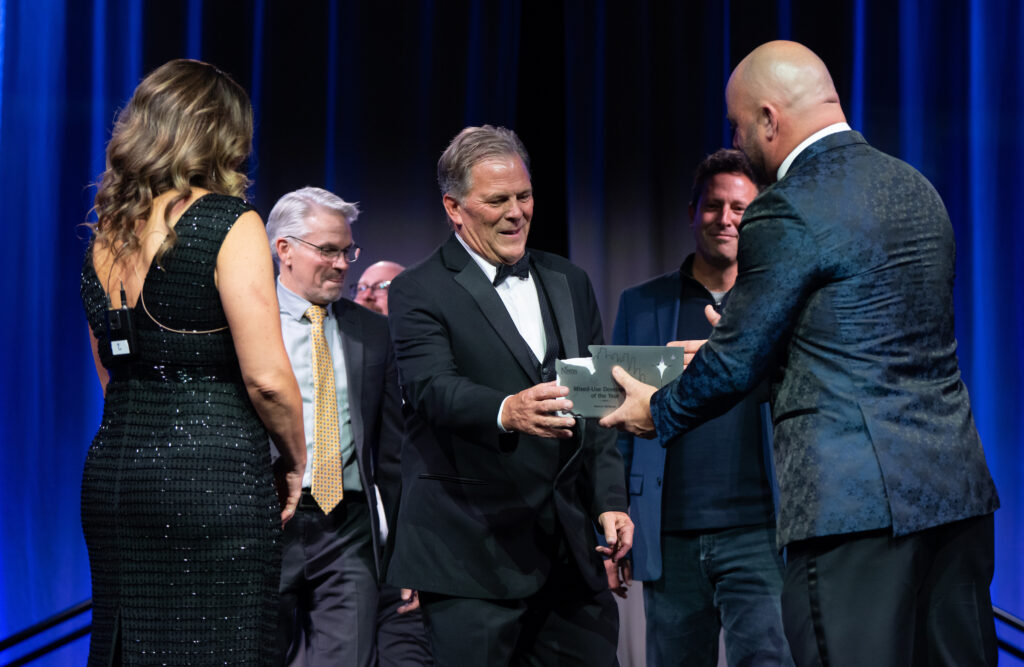 Avenue Bellevue Wins Mixed-Use Development of the Year at NAIOP Washington’s 2025 Night of the Stars