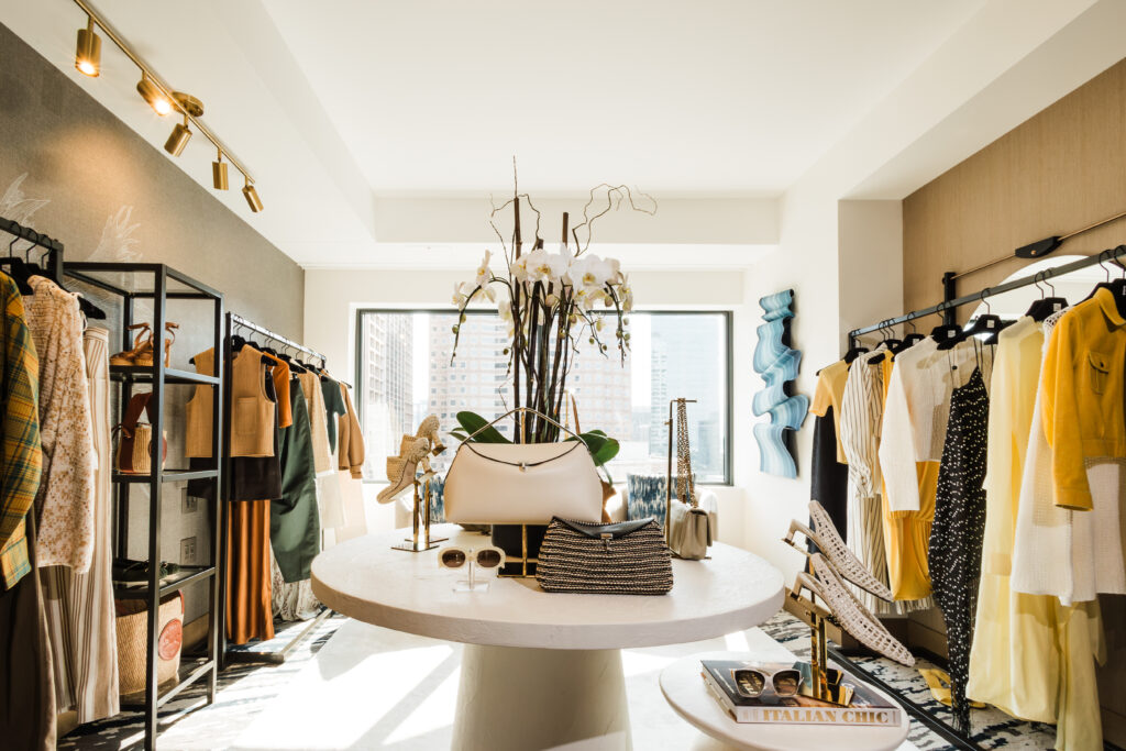 Saks Fifth Avenue Club – Styling Made Personal