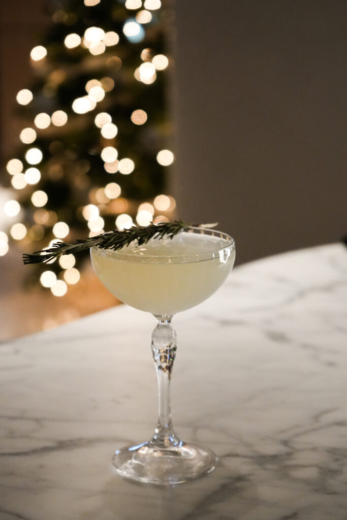 LE BAR: An Elegant Downtown Bellevue Lobby Bar for Winter Indulgence